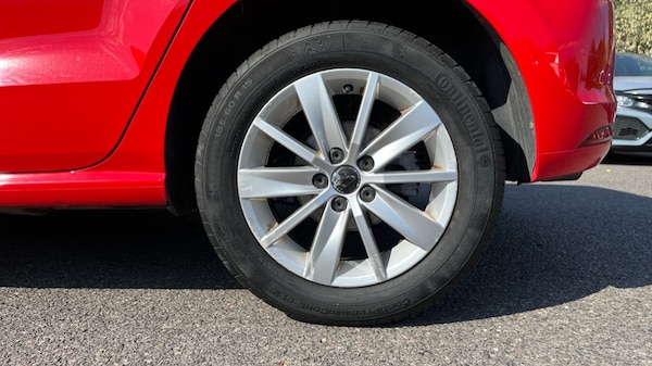 Used Volkswagen Polo 2015 for sale - 76254955: Photo 18