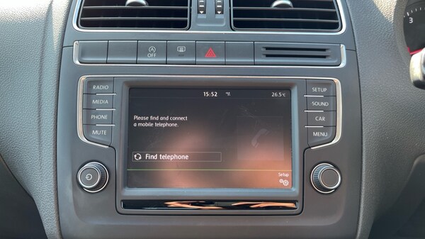 Used Volkswagen Polo 2015 for sale - 76254955: Photo 33