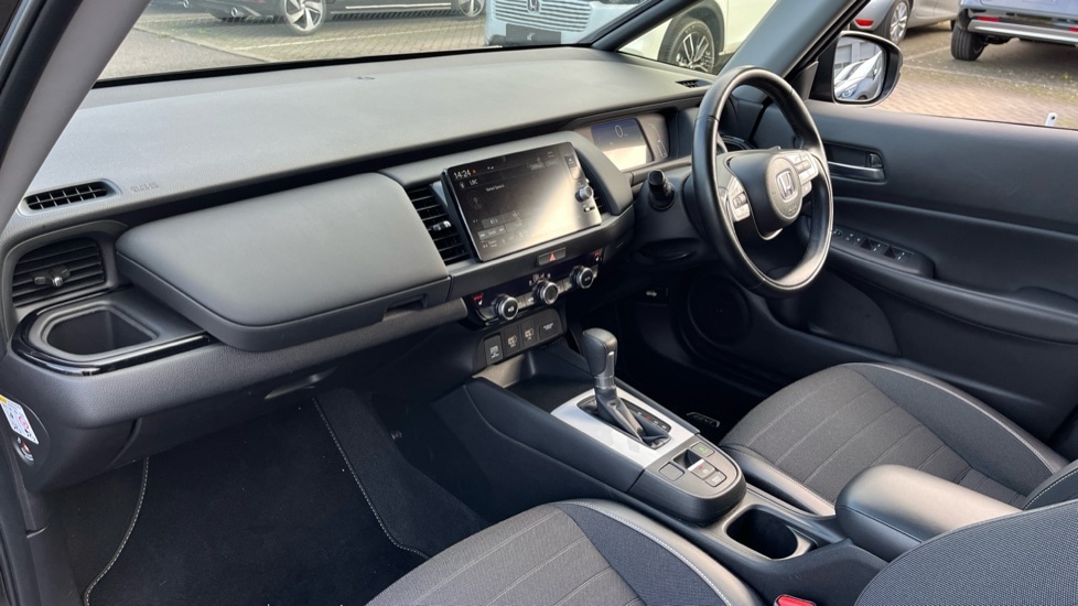 Used Honda Jazz 2023 for sale - 76428196: Photo 2