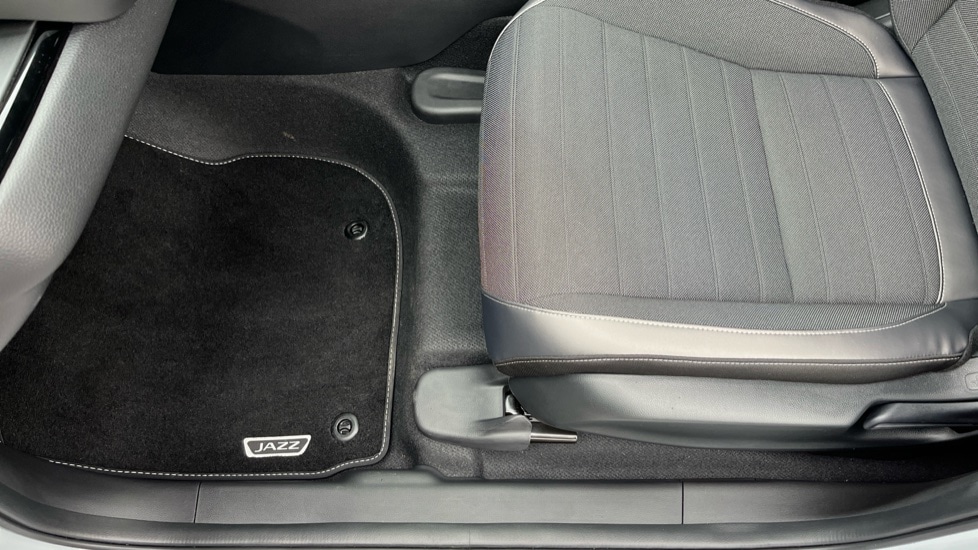 Used Honda Jazz 2025 for sale - 76434765: Photo 30