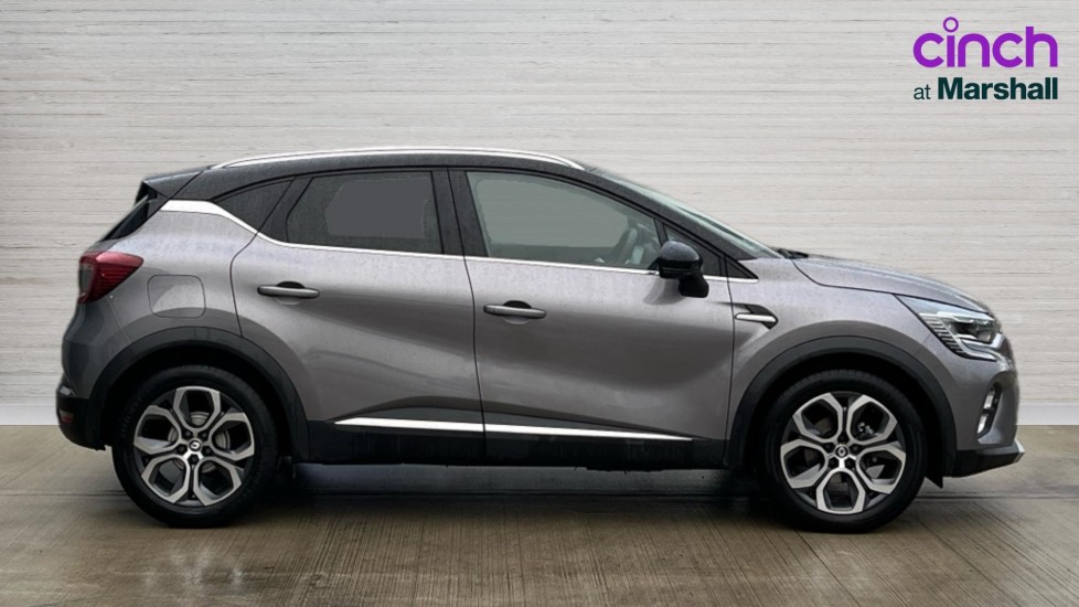 Used Renault Captur 2023 for sale - 76514720: Photo 2