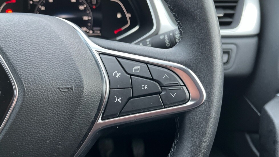 Used Renault Captur 2023 for sale - 76514720: Photo 23