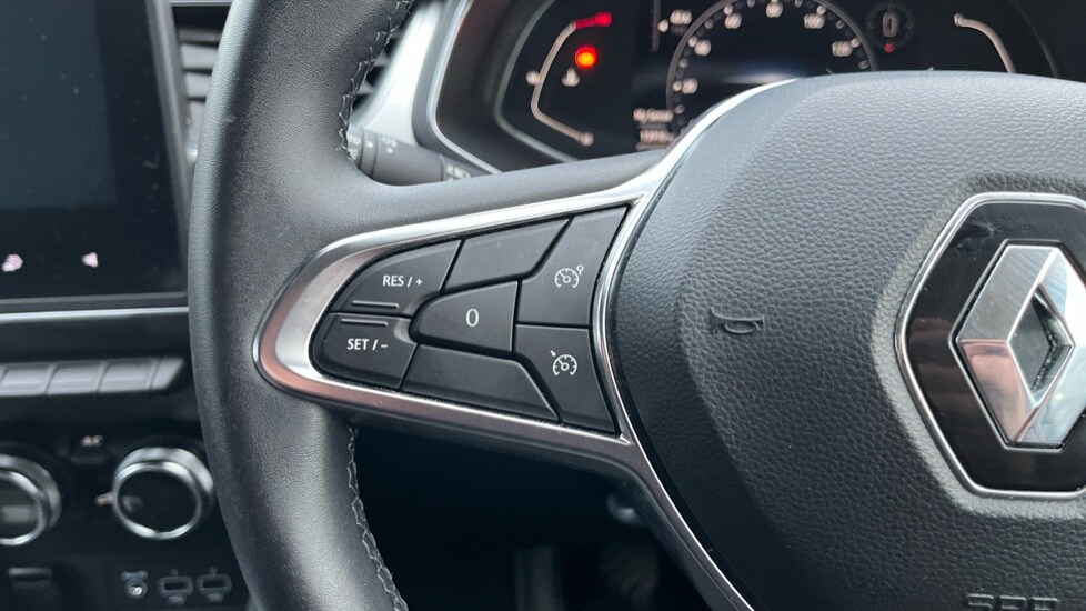 Used Renault Captur 2023 for sale - 76514720: Photo 24