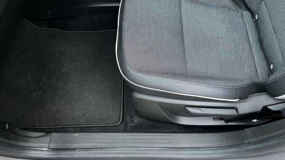 Used Renault Captur 2023 for sale - 76514720: Photo 33