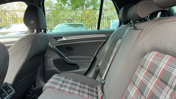Used Volkswagen Golf 2019 for sale - 76124699: Photo 14