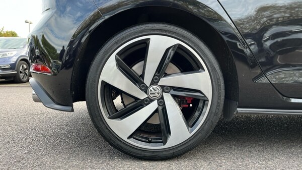 Used Volkswagen Golf 2019 for sale - 76124699: Photo 19