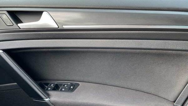 Used Volkswagen Golf 2019 for sale - 76124699: Photo 29