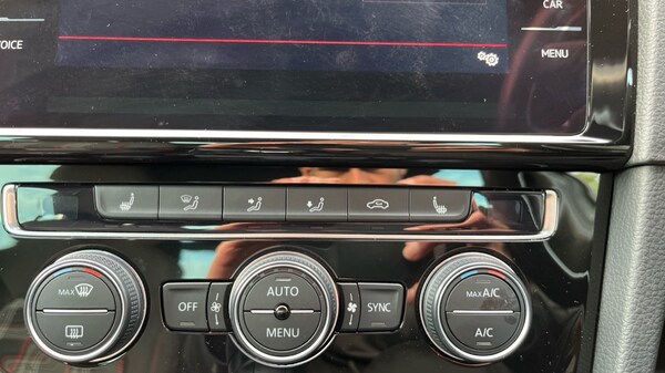 Used Volkswagen Golf 2019 for sale - 76124699: Photo 37