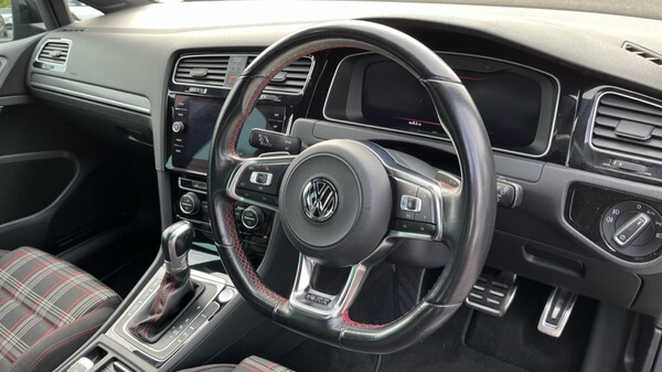 Used Volkswagen Golf 2019 for sale - 76124699: Photo 9
