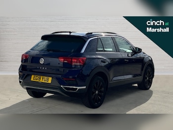 Used Volkswagen T-Roc 2019 for sale - 76328163: Photo