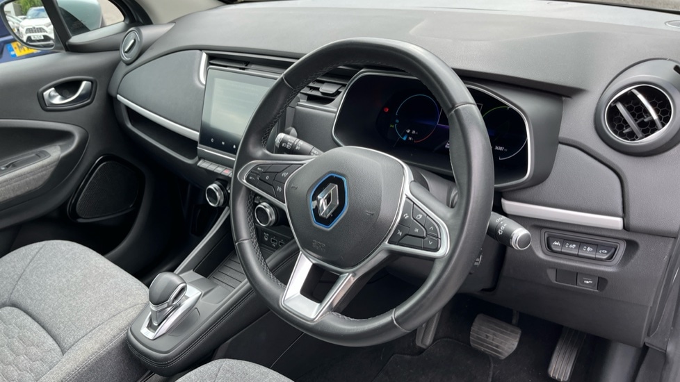 Used Renault Zoe 2020 for sale - 76717242: Photo 9