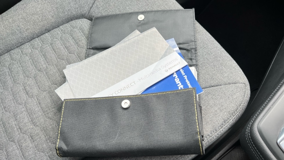 Used Renault Zoe 2020 for sale - 77047623: Photo 21