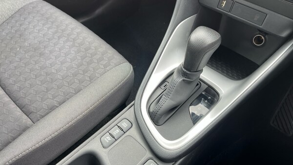 Used Toyota Yaris 2023 for sale - 75285849: Photo 27