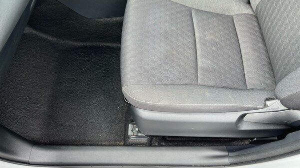 Used Toyota Yaris 2023 for sale - 75285849: Photo 30