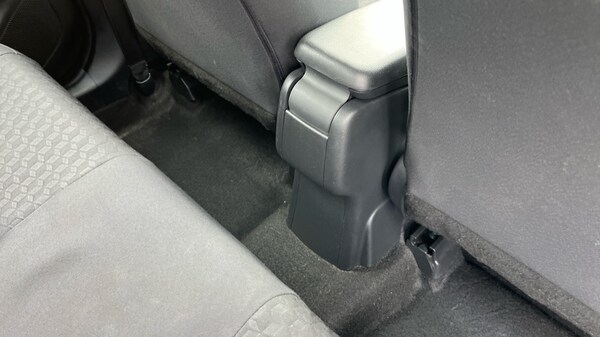 Used Toyota Yaris 2023 for sale - 75285849: Photo 31