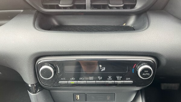 Used Toyota Yaris 2023 for sale - 75285849: Photo 32