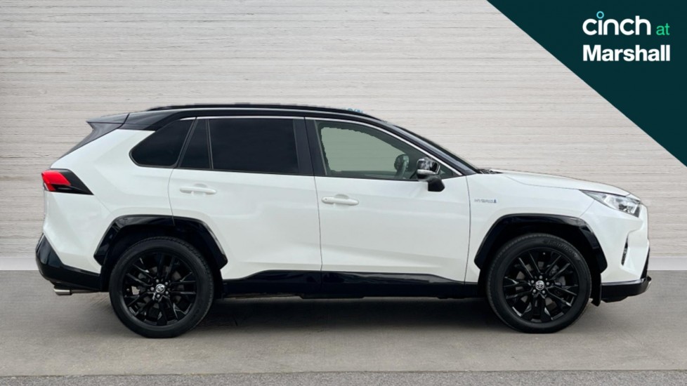 Used Toyota RAV4 2021 for sale - 76161311: Photo 2