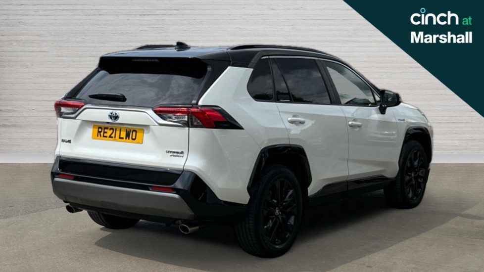 Used Toyota RAV4 2021 for sale - 76161311: Photo 3