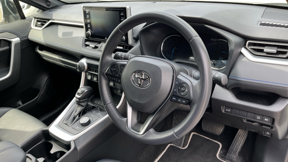 Used Toyota RAV4 2021 for sale - 76161311: Photo 9