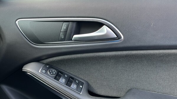 Used Mercedes-Benz A-Class 2015 for sale - 76190991: Photo 28