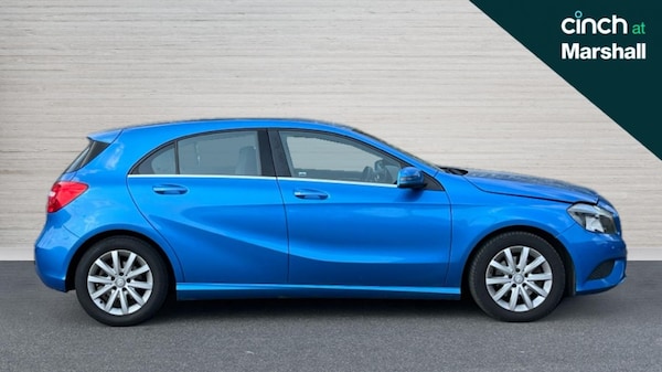 Used Mercedes-Benz A-Class 2015 for sale - 76190991: Photo 2
