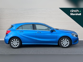 Used Mercedes-Benz A-Class 2015 for sale - 76190991: Photo 2