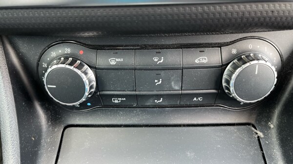 Used Mercedes-Benz A-Class 2015 for sale - 76190991: Photo 37