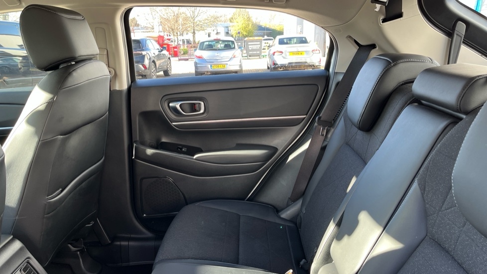 Used Honda HR-V 2024 for sale - 76652634: Photo 8