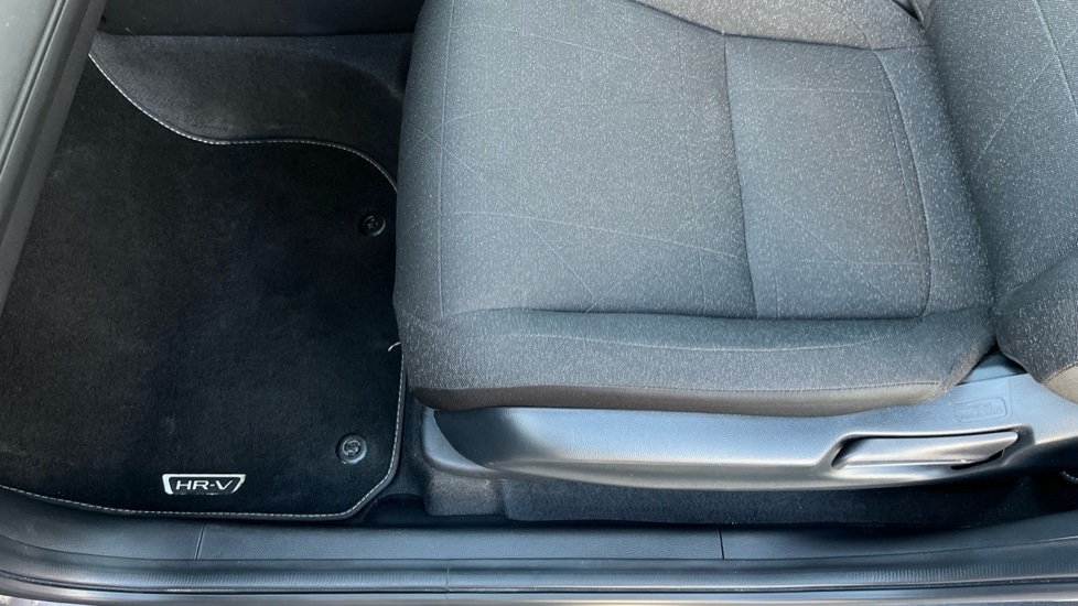 Used Honda HR-V 2023 for sale - 76960117: Photo 30