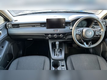 Used Honda HR-V 2023 for sale - 76960117: Photo