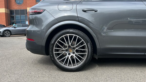 Used Porsche Cayenne 2019 for sale - 76265617: Photo 18