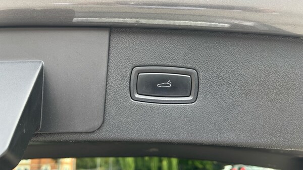 Used Porsche Cayenne 2019 for sale - 76265617: Photo 38