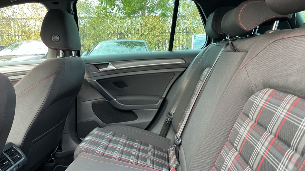 Used Volkswagen Golf 2019 for sale - 76501578: Photo 14