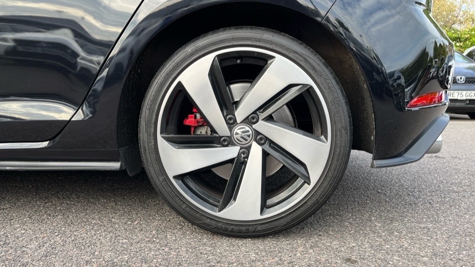 Used Volkswagen Golf 2019 for sale - 76501578: Photo 18