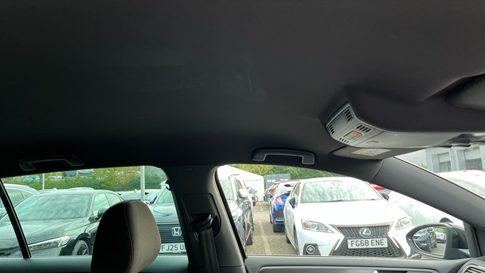 Used Volkswagen Golf 2019 for sale - 76501578: Photo 30