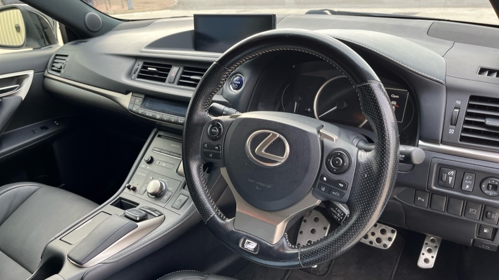 Used Lexus CT 2018 for sale - 76104224: Photo 9