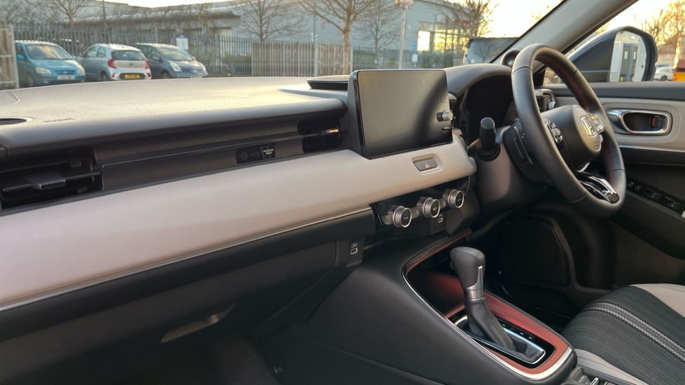 Used Honda HR-V 2025 for sale - 76652647: Photo 2