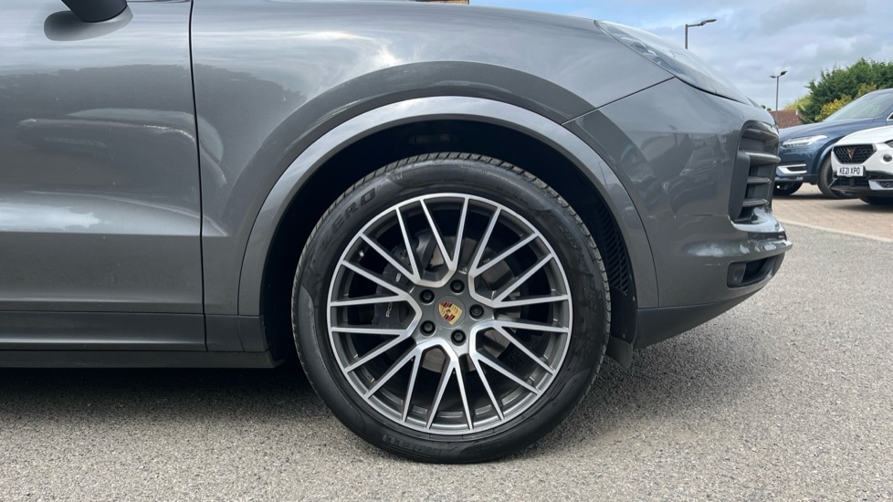 Used Porsche Cayenne 2019 for sale - 76615351: Photo 17