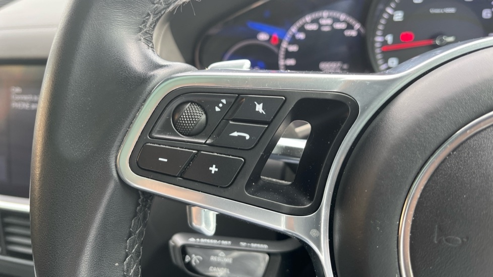 Used Porsche Cayenne 2019 for sale - 76615351: Photo 22