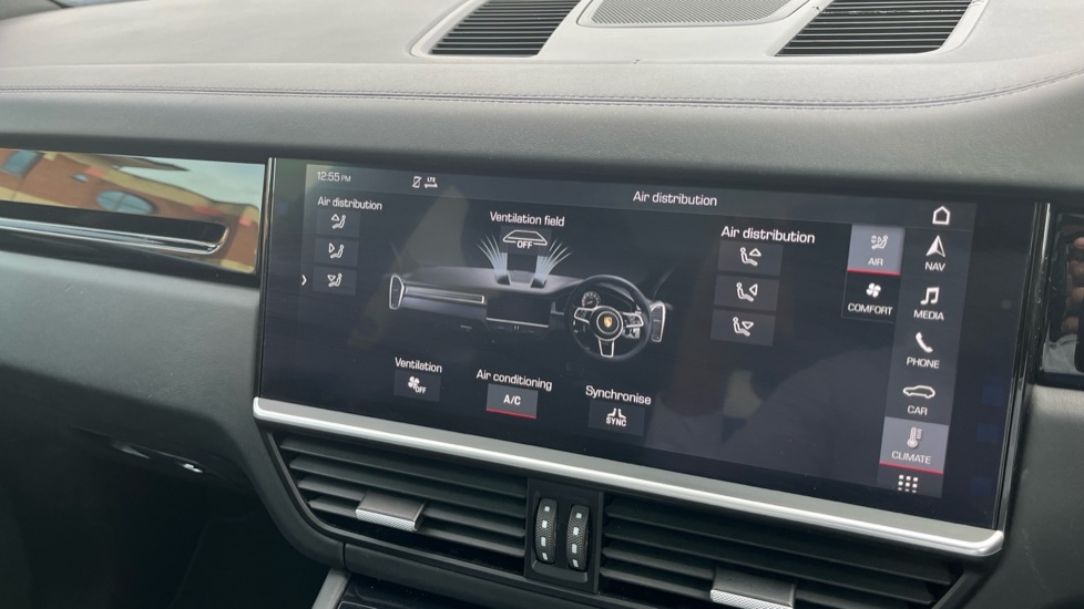 Used Porsche Cayenne 2019 for sale - 76615351: Photo 48