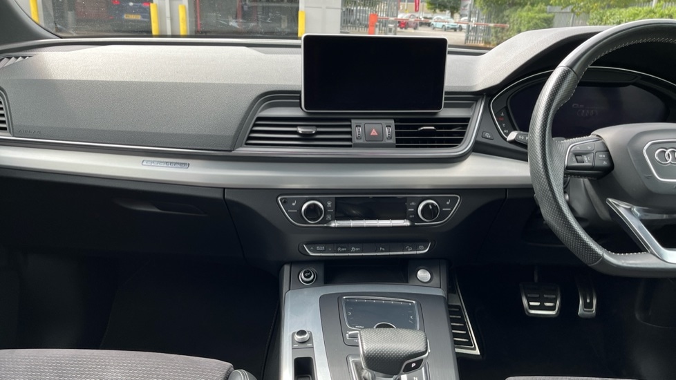 Used Audi Q5 2017 for sale - 76842207: Photo 12