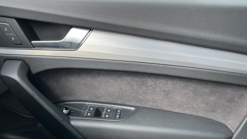 Used Audi Q5 2017 for sale - 76842207: Photo 29