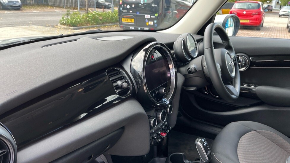 Used MINI Hatch 2022 for sale - 76321943: Photo 10