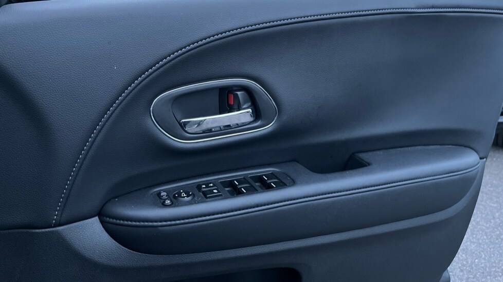 Used Honda HR-V 2020 for sale - 76841919: Photo 29