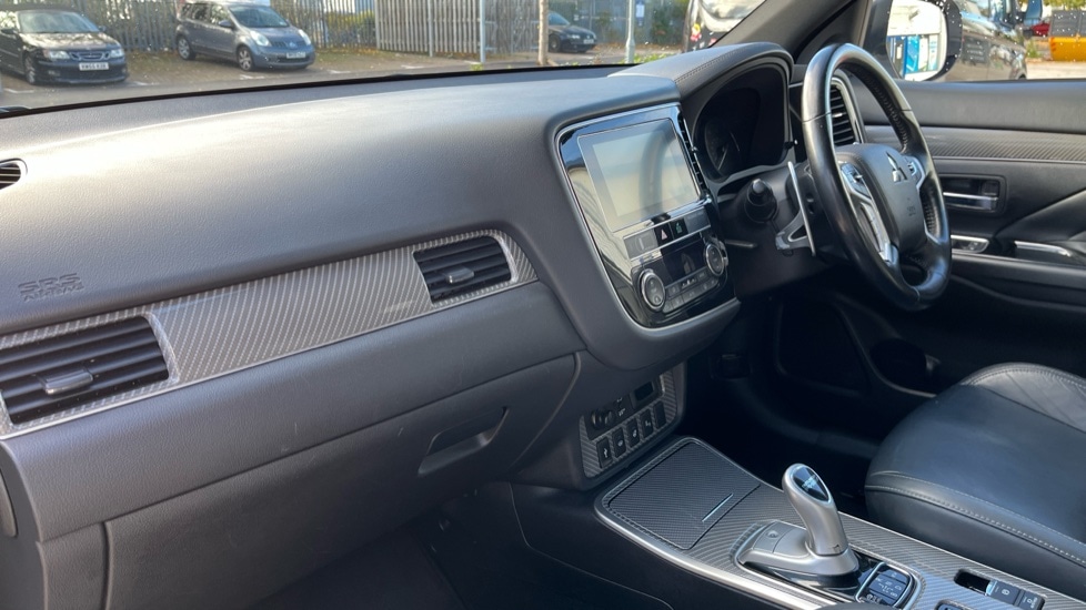 Used Mitsubishi Outlander 2018 for sale - 76372857: Photo 10