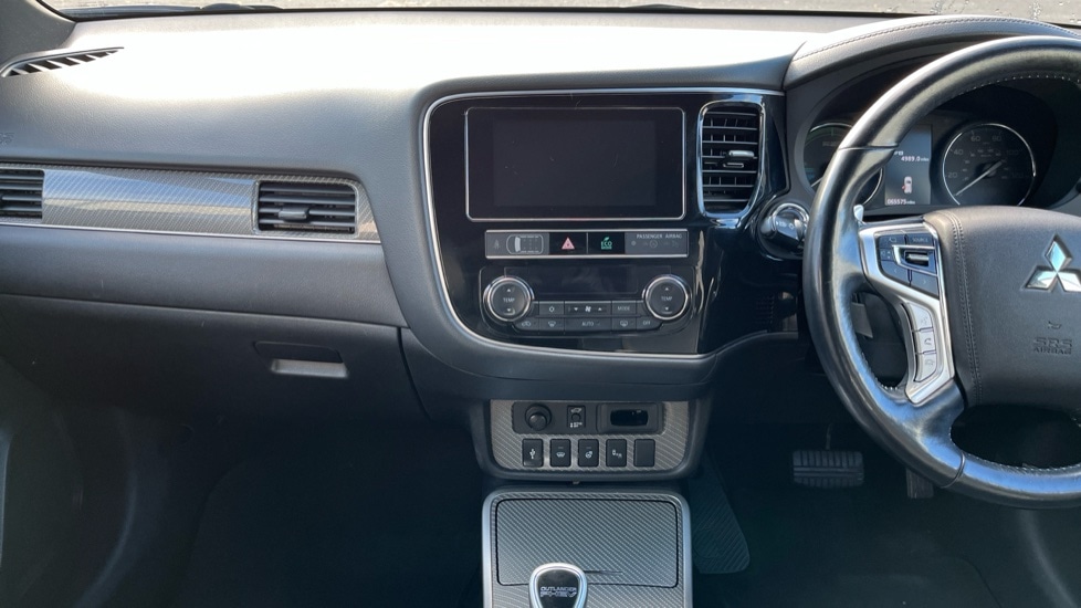 Used Mitsubishi Outlander 2018 for sale - 76372857: Photo 12