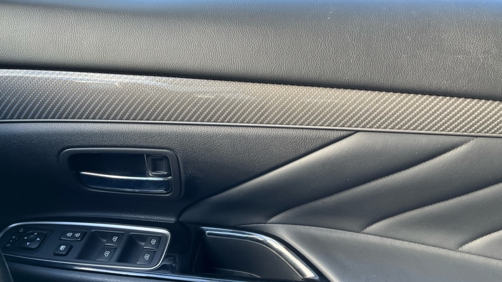 Used Mitsubishi Outlander 2018 for sale - 76372857: Photo 28