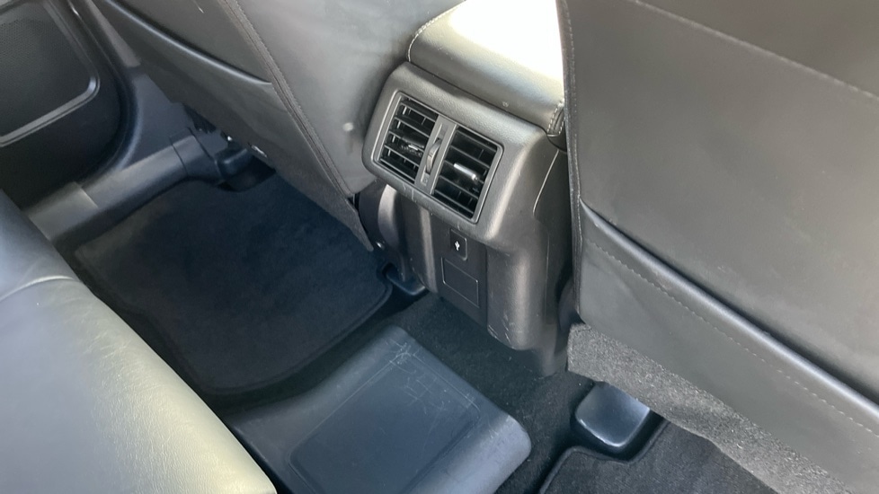 Used Mitsubishi Outlander 2018 for sale - 76372857: Photo 31