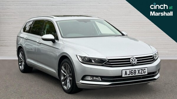 Used Volkswagen Passat 2019 for sale - 76161457: Photo 1