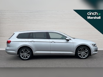 Used Volkswagen Passat 2019 for sale - 76161457: Photo 2
